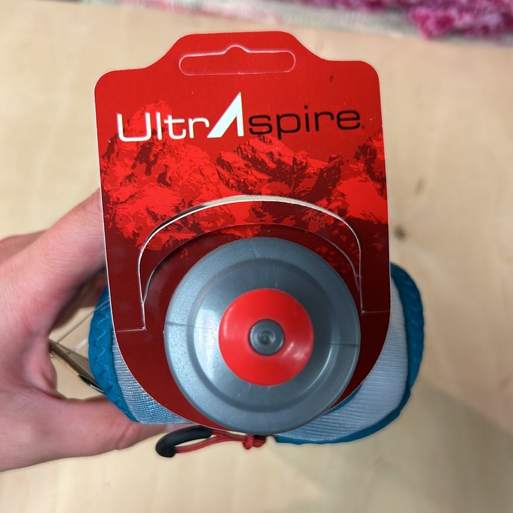 Ultra Spire brand running water bottle brand new - Picture 7 of 7
